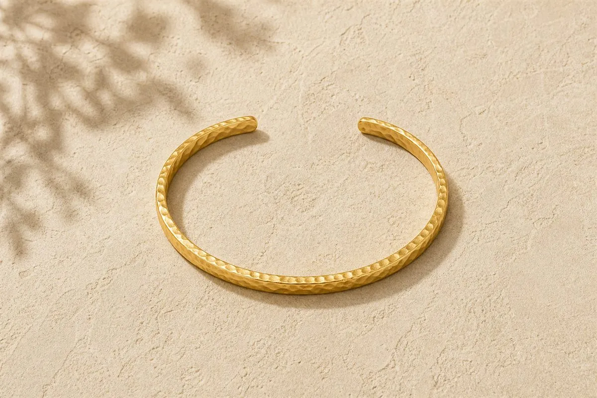 Bracelet Jonc Martelé Doré Signature